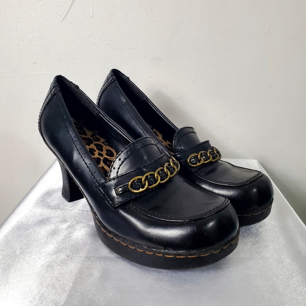 Vintage 725 Faux Leather Black Loafer Chunky Heels with Gold Chain Detail